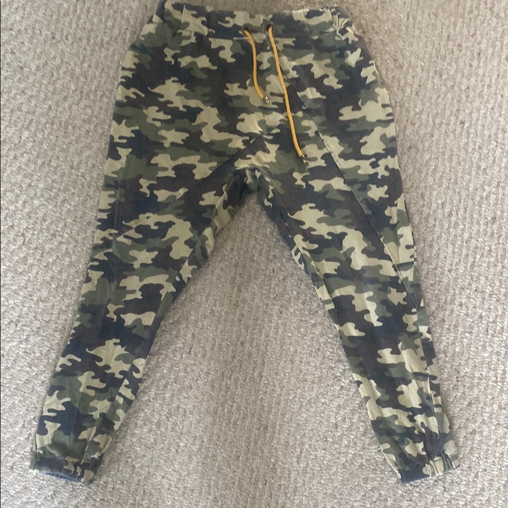 Green Camouflage Track Pants with Relaxed Fit and Elastic Waistband